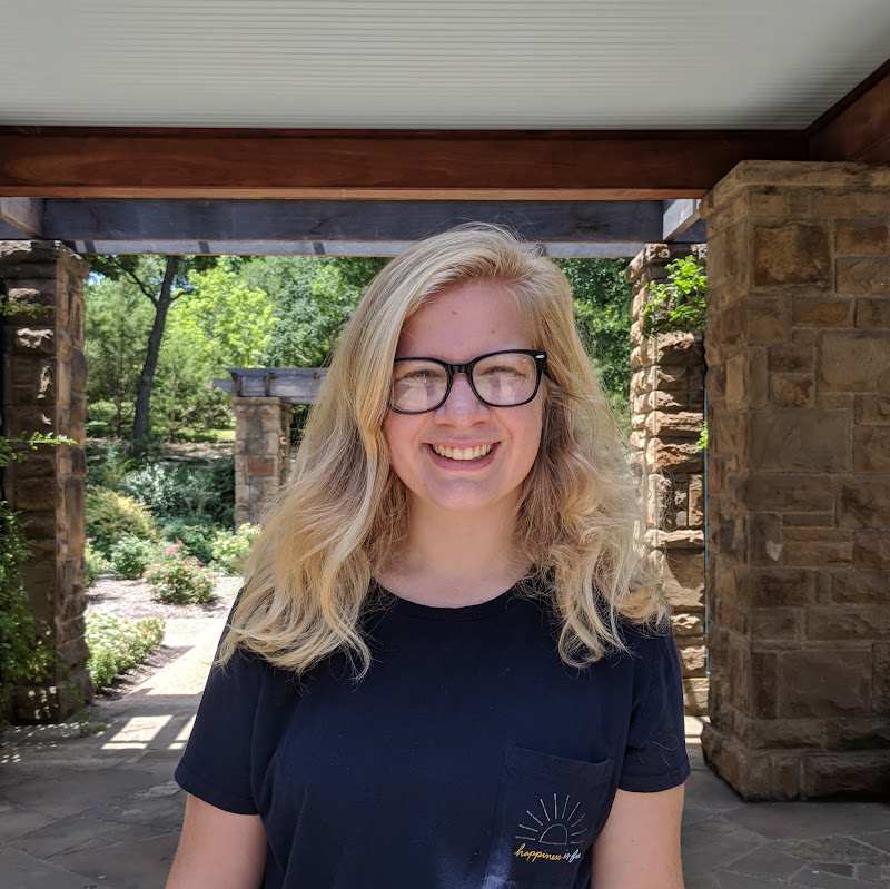Photo of Leah Suzor