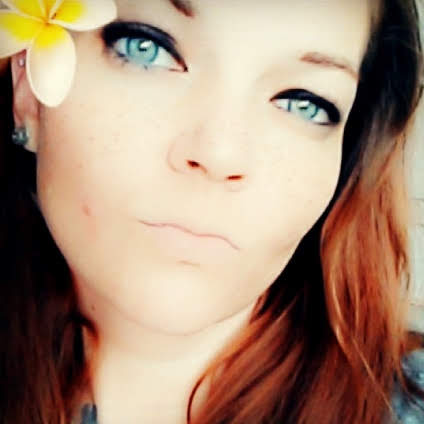 Photo of April Lannette